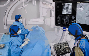 血管介入手术机器人：创新涌现 蓝海市场 格局待定