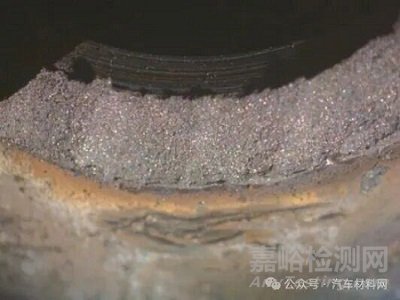 汽车车身螺栓套断裂失效分析案例